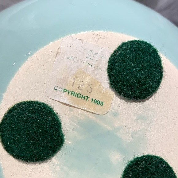 Vintage Haegar Pottery Vase 6.25” Tall 5” Diameter - Picture 4 of 4